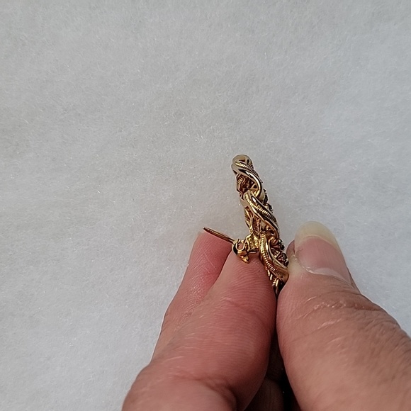 Vintage Green Rhinestone Circle Pin Brooch Gold Tone - Picture 5 of 5